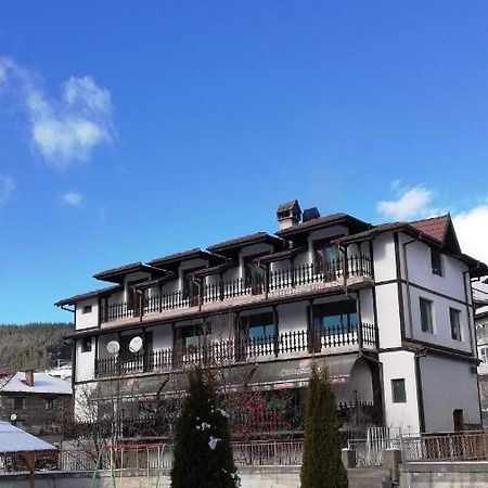 Къща За Гости Динас Zmeitsa ภายนอก รูปภาพ